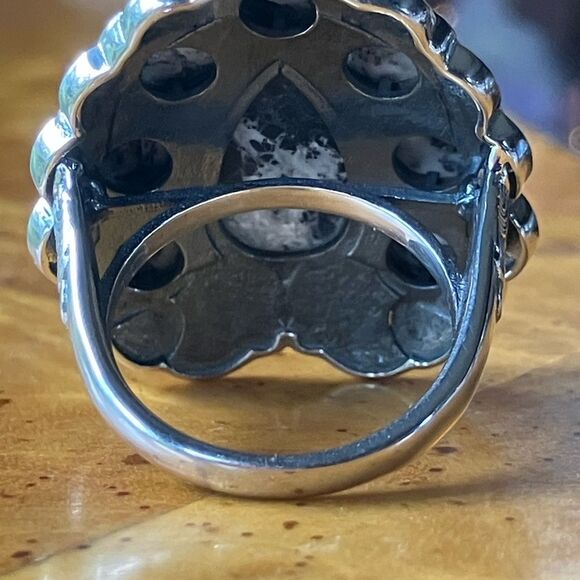 Genuine White Buffalo Sterling Silver Cocktail Ring Size 7 - Picture 8 of 9